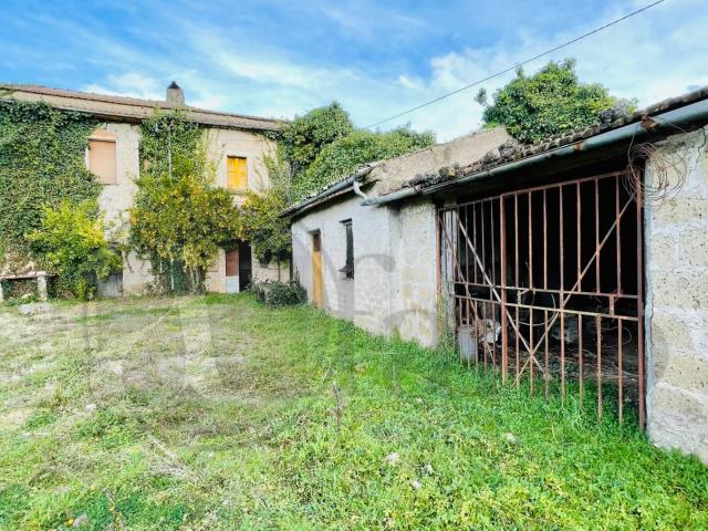 Casale di campagna in vendita a Roccasecca