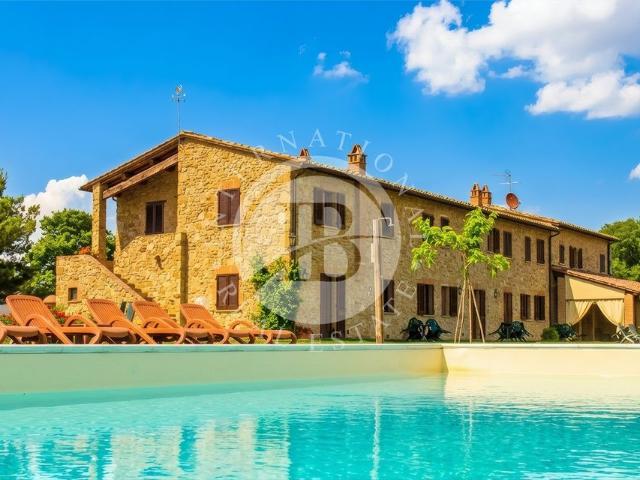 Casale di lusso in vendita Volterra, Italia