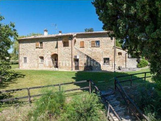 Casale frazione Zoccolanti, Città di Castello