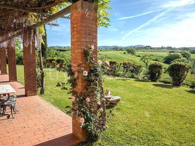 Casale in affitto a Magliano in Toscana