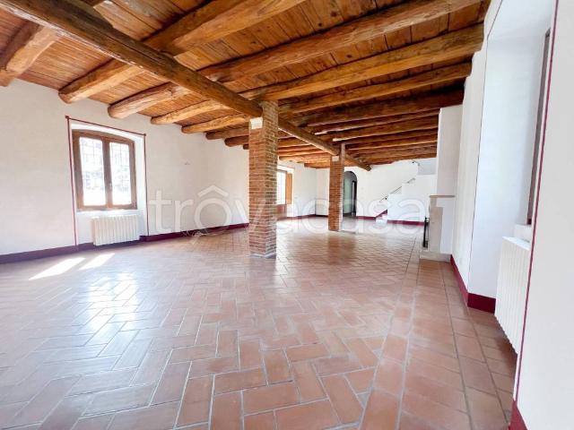Casale in affitto a Lazise, non arredato/vuoto, giardino privato, box TrovaCasa
