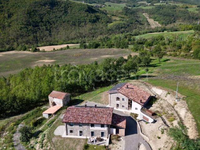 Casale in affitto a Travo piazza Trento, arredato, giardino privato, luminoso TrovaCasa