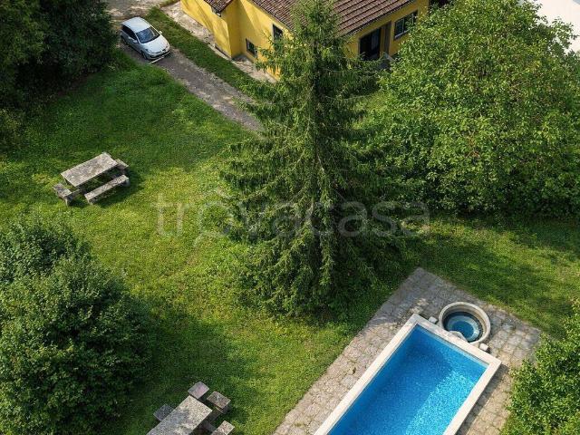 Casale in in affitto da privato a Terzo regione Valle, 1, giardino, box, da privato TrovaCasa