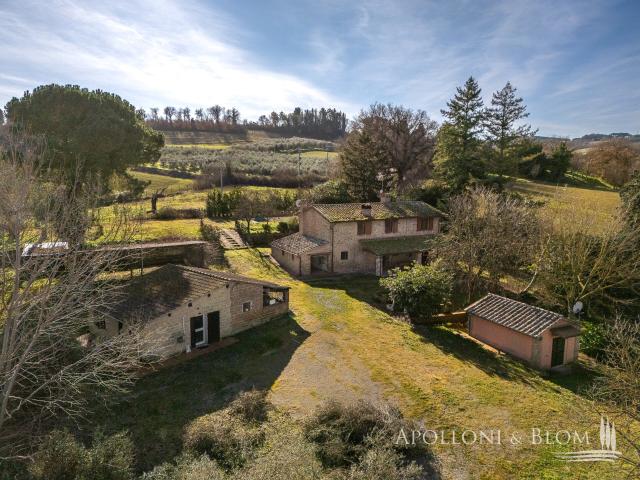 Casale In Pietra Con Portico, Piscina E Annessi, Città Della. 220m² Città della Pieve