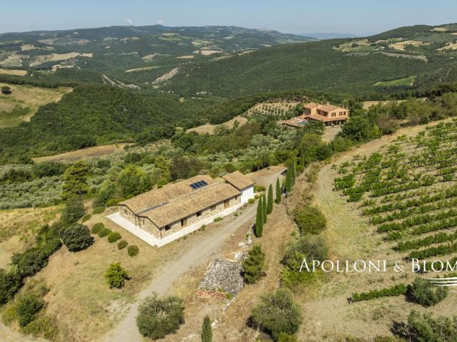 Casale in pietra e agriturismo, Castiglione d'Orcia, Siena. 660m² Castiglione d'Orcia