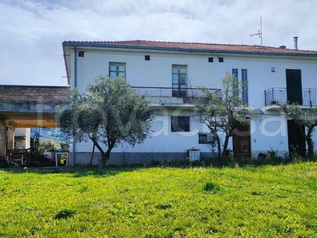 Casale in vendita a Mampioppo, Scafa