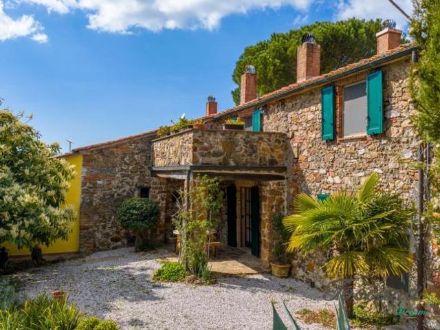 Casale in vendita a Massa Marittima 301 mq Rif: 1429049