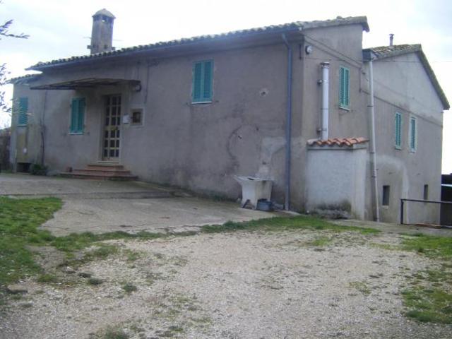Casale in vendita a Massa Martana
