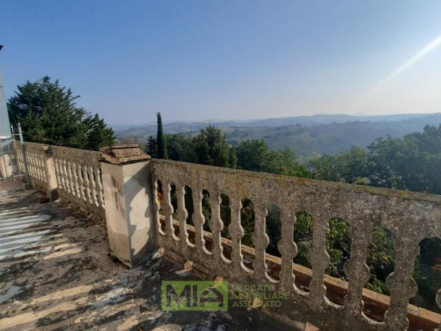 Casale in vendita a Monte San Pietrangeli, Campagna