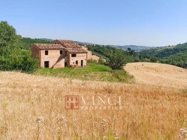 Casale in vendita a Montedinove