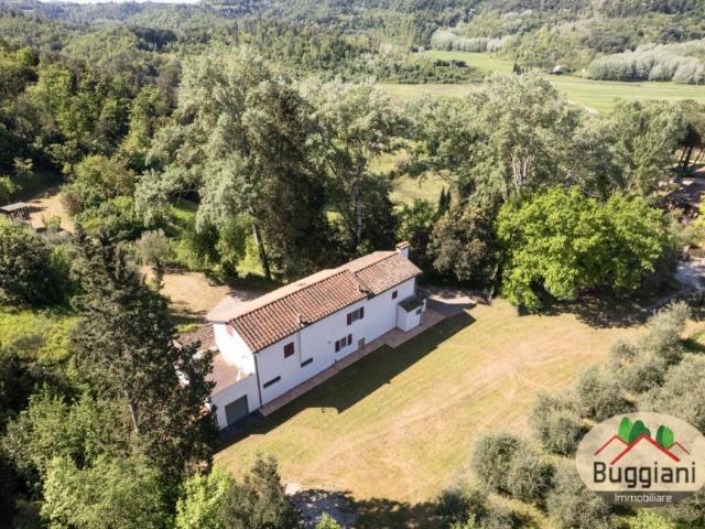 Casale in vendita a Montopoli in Val d'Arno