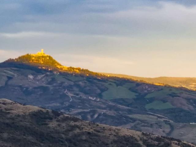 CASALE in VENDITA a ABBADIA SAN SALVATORE Terra Bianca di 6 vani