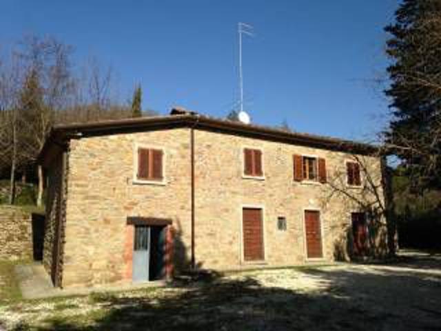 CASALE in VENDITA a AREZZO PALAZZO DEL PERO di 7 vani