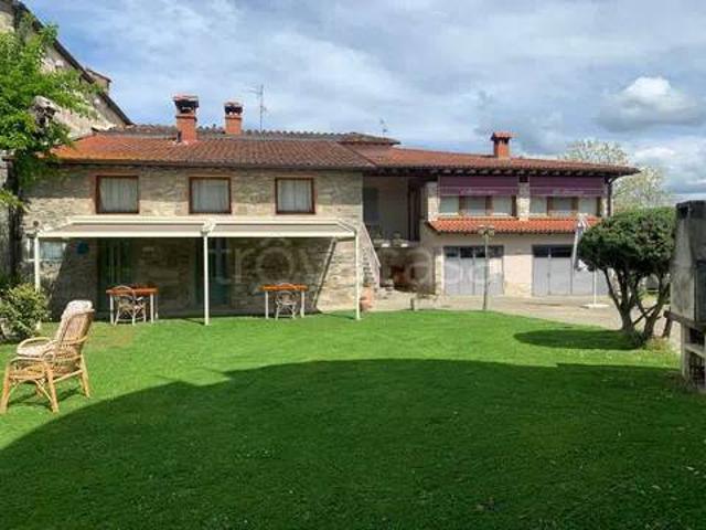 Casale in vendita a Buiano, Poppi