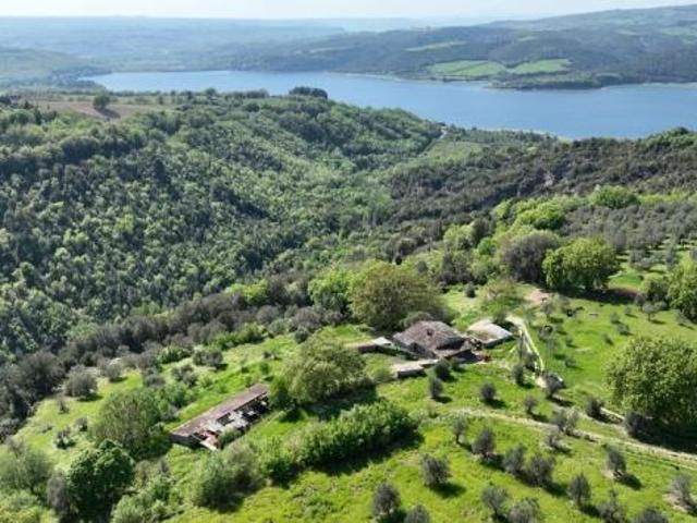 Casale in vendita a Baschi