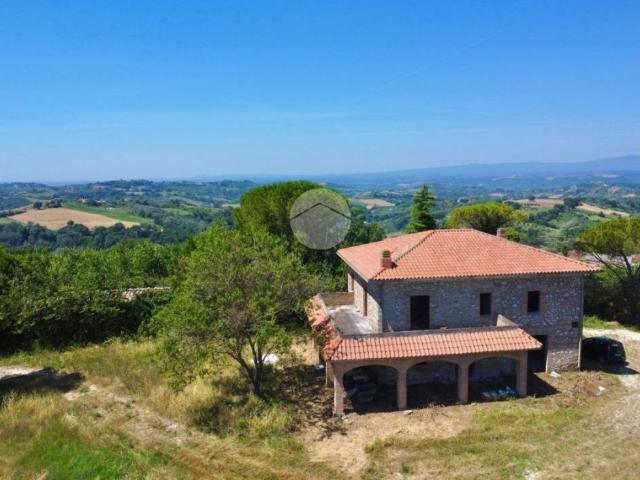 Casale in vendita a Calvi dell'Umbria