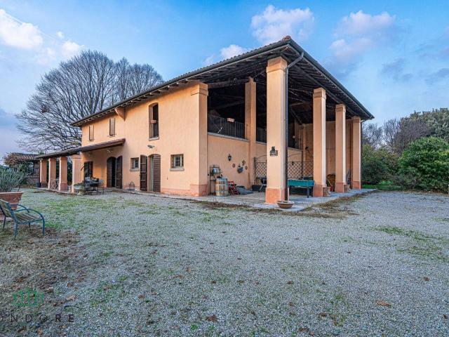 Casale in vendita a Castel Guelfo Di Bologna