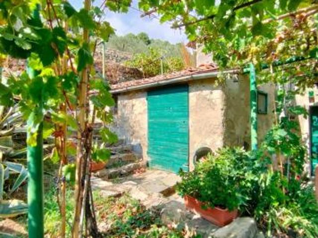 Casale in vendita a Castelmaggiore Calci 160 mq Rif: 1281754