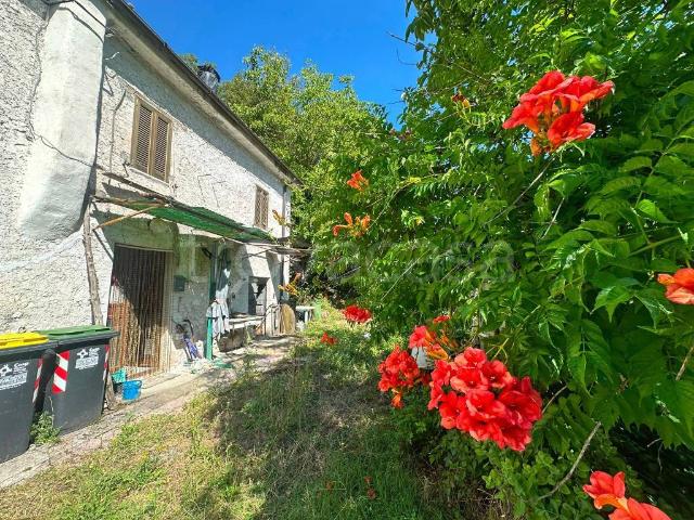 Casale in vendita a Casteldilago, Arrone