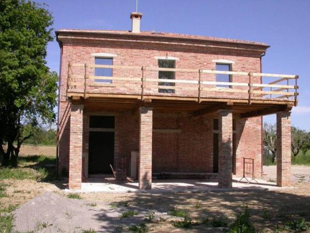 Casale in vendita a Castiglione Del Lago