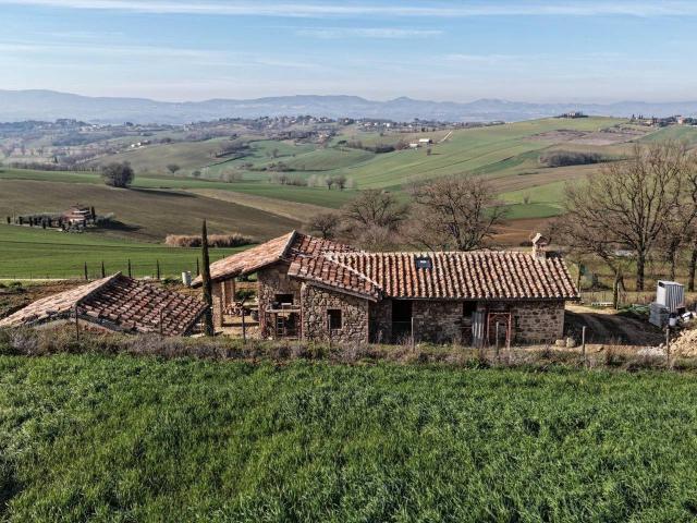 Casale in vendita a Castiglione Del Lago