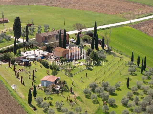 Casale in vendita a Castiglione Del Lago
