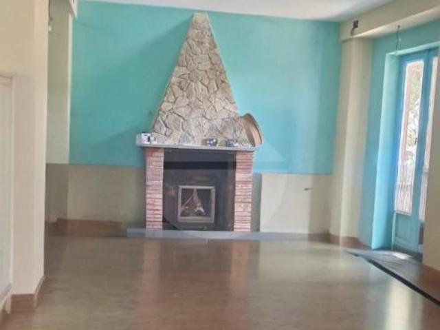 Casale in vendita a Capranica
