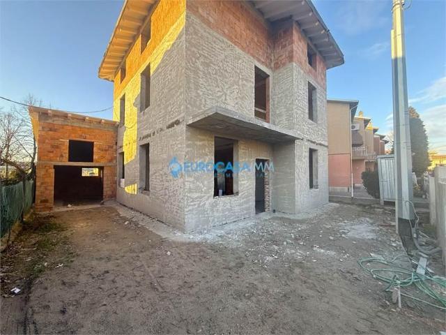 Casale in vendita a Carpi