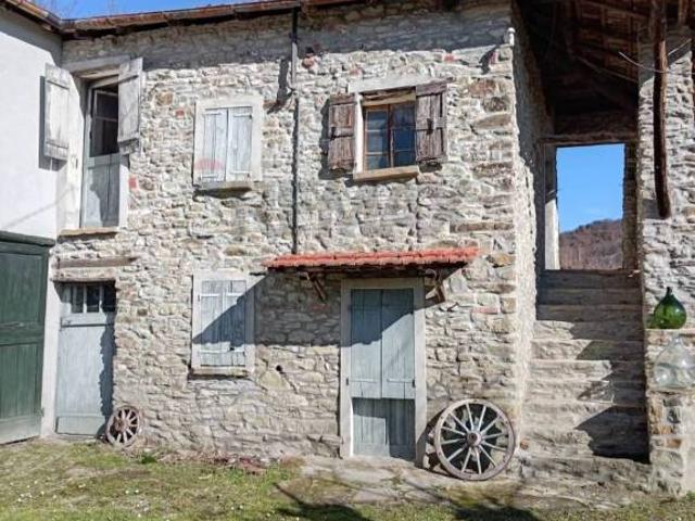 Casale in vendita a Cartosio