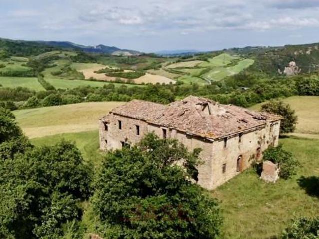 Casale in vendita a Cecina