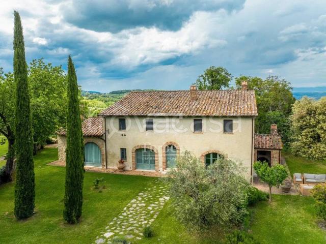 Casale in vendita a Cetona
