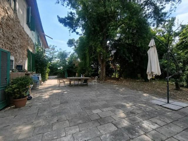 Casale in vendita a Chiesina Uzzanese 257 mq Rif: 1424508