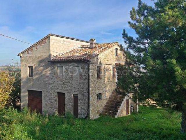 Casale in vendita a Cingoli