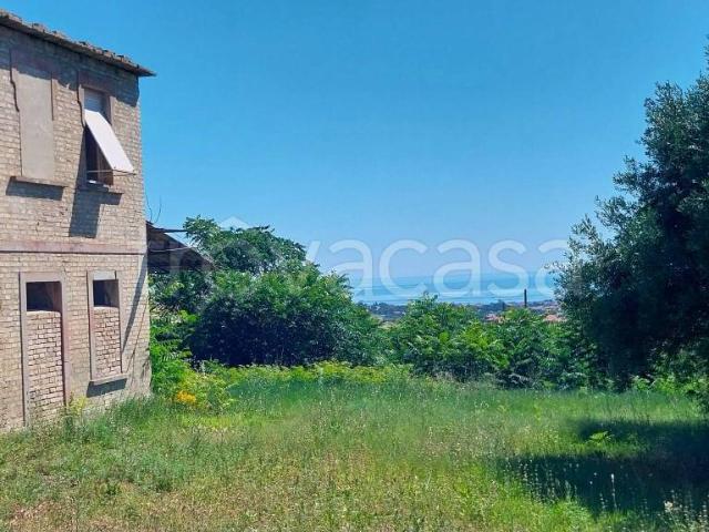 Casale in vendita a Civitanova Marche, Civitanova Alta
