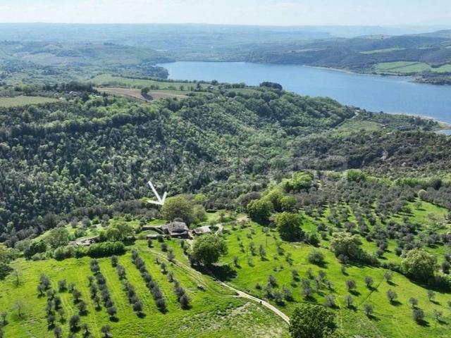 Casale in vendita a Civitella del Lago, Baschi