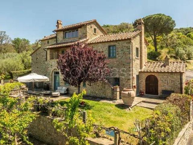 Casale in vendita a Cortona