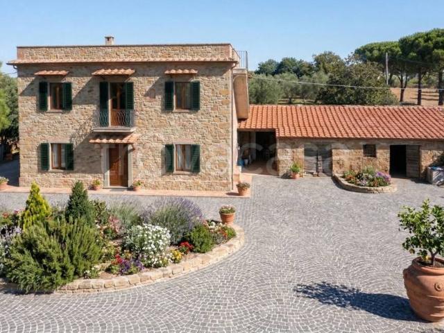 Casale in vendita a Formello via Formellese Sud