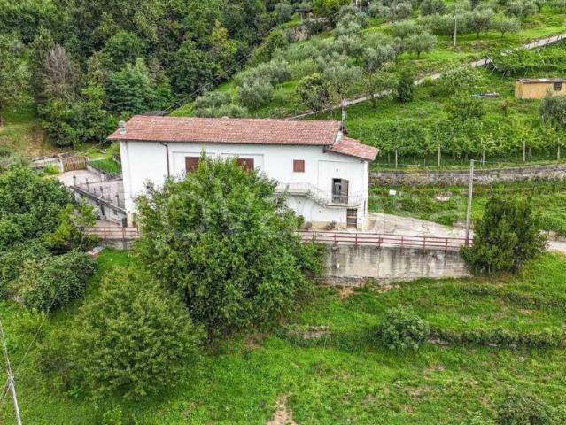 Casale in vendita a Foresto Sparso via Zanni 46