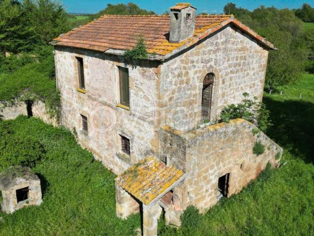 Casale in vendita a Ischia di Castro