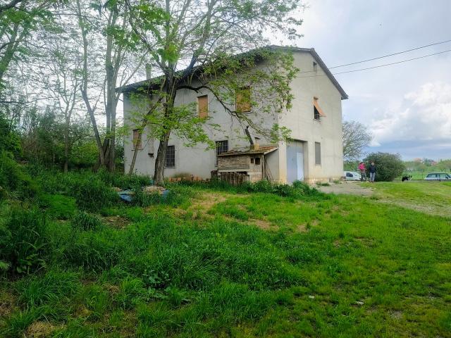 Casale in vendita a Lucignano