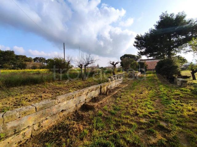 Casale in vendita a Lequile