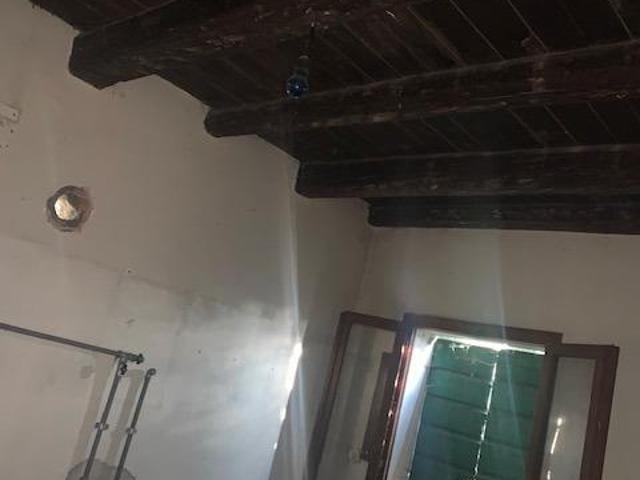 Casale in vendita a Paese