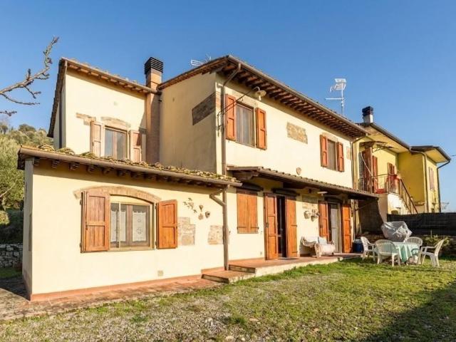 Casale in vendita a Palaia, Forcoli