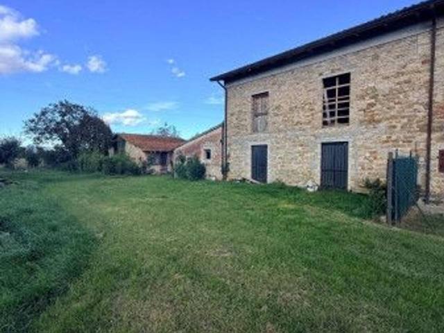 Casale in vendita a Perugia