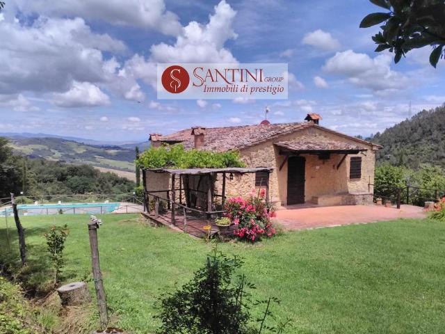 CASALE in VENDITA a POMARANCE di 6 vani