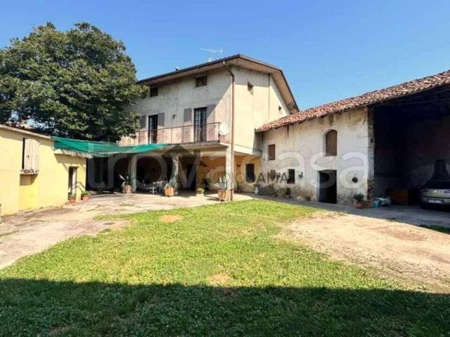 Casale in vendita a Prevalle