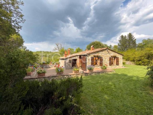 Casale in vendita a Radda in Chianti