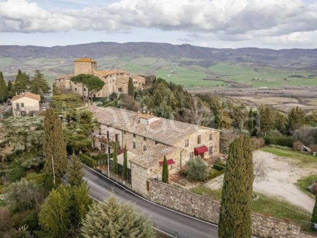 Casale in vendita a Radicofani via del Borgo, 4, Contignano