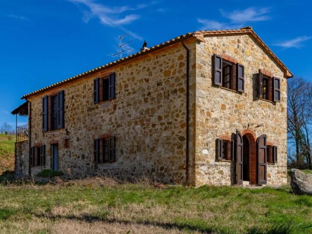 CASALE in VENDITA a ROCCALBEGNA SANTA CATERINA di 6 vani