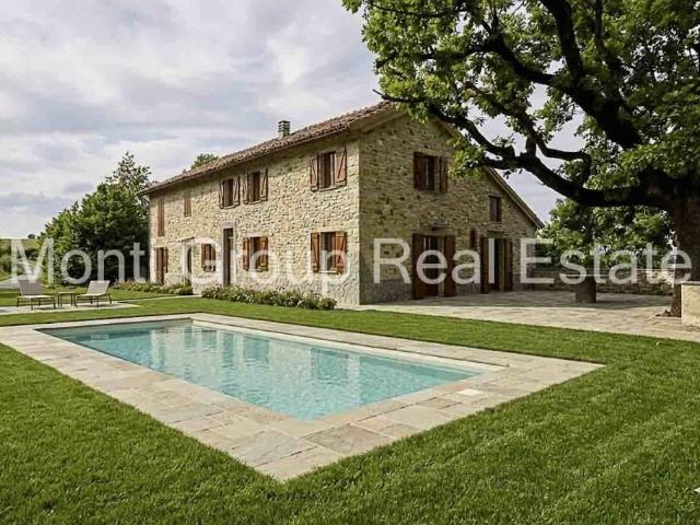 Casale in vendita a Strevi